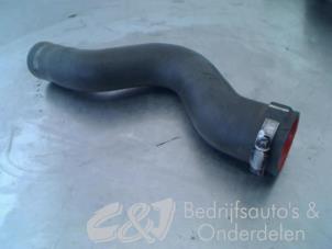 Used Intercooler hose Opel Vivaro 2.5 CDTI 16V Price € 42,00 Margin scheme offered by C&J bedrijfsauto's & onderdelen
