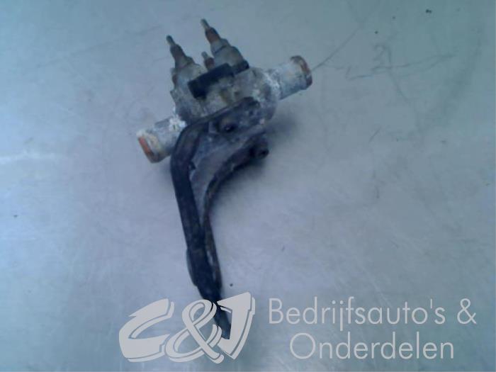 Radiator fluid heating module from a Opel Vivaro 2.5 DTI 16V 2006