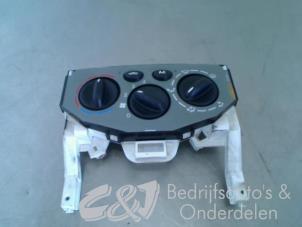 Używane Panel sterowania nagrzewnicy Opel Vivaro 2.5 DTI 16V Cena € 31,50 Procedura marży oferowane przez C&J bedrijfsauto's & onderdelen