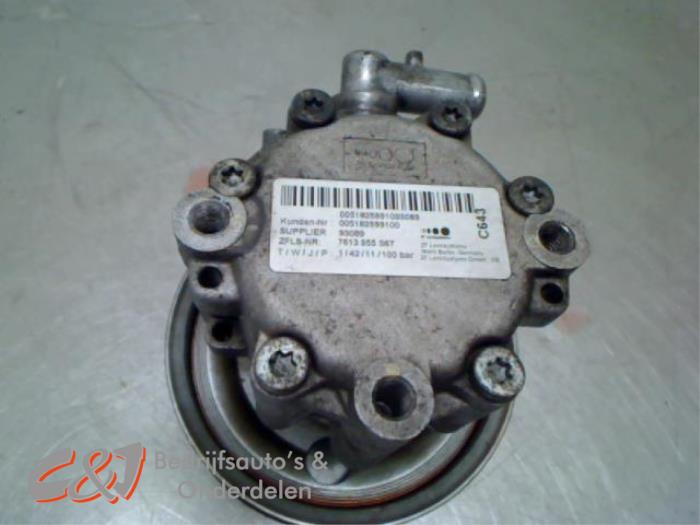 Usagé Pompe de direction Fiat Ducato (250) 2.0 D 115 Multijet Prix € 52,50 Règlement à la marge proposé par C&J Bedrijfsauto's & Onderdelen