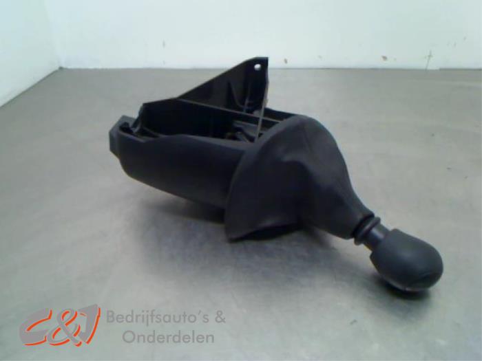 Gebrauchte Schaltbox Opel Movano (4A1; 4A2; 4B2; 4B3; 4C2; 4C3) 2.5 CDTI Preis € 21,00 Margenregelung angeboten von C&J Bedrijfsauto's & Onderdelen