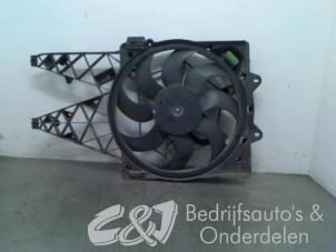 Used Cooling fan housing Opel Combo 1.3 CDTI 16V Price € 105,00 Margin scheme offered by C&J bedrijfsauto's & onderdelen