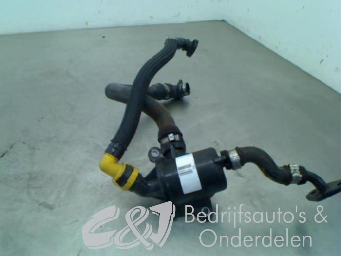 Filtr oleju z Opel Combo 1.3 CDTI 16V ecoFlex 2012