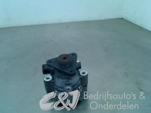 Used Power steering pump Renault Master IV (MA/MB/MC/MD/MH/MF/MG/MH) 2.3 dCi 16V Price € 105,00 Margin scheme offered by C&J bedrijfsauto's & onderdelen