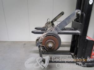 Usagé Arbre entraînement roue avant Renault Trafic (1FL/2FL/3FL/4FL) 1.6 dCi 115 Prix € 317,63 Prix TTC proposé par C&J bedrijfsauto's & onderdelen