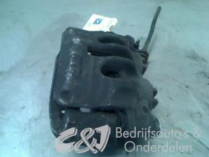 Used Front brake calliper, right Renault Master IV (MA/MB/MC/MD/MH/MF/MG/MH) 2.3 dCi 16V Price € 63,00 Margin scheme offered by C&J bedrijfsauto's & onderdelen