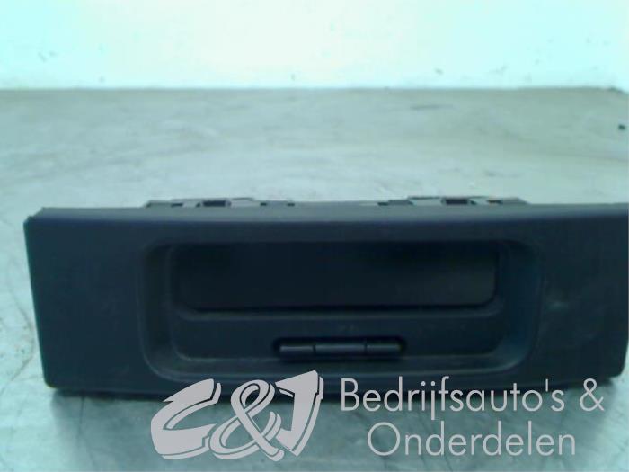 Wyswietlacz wewnetrzny z Renault Master III (FD/HD) 2.5 dCi 16V 100 2006