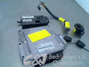 Używane Sterownik Body Control Opel Vivaro 1.9 DI Cena € 341,25 Procedura marży oferowane przez C&J bedrijfsauto's & onderdelen