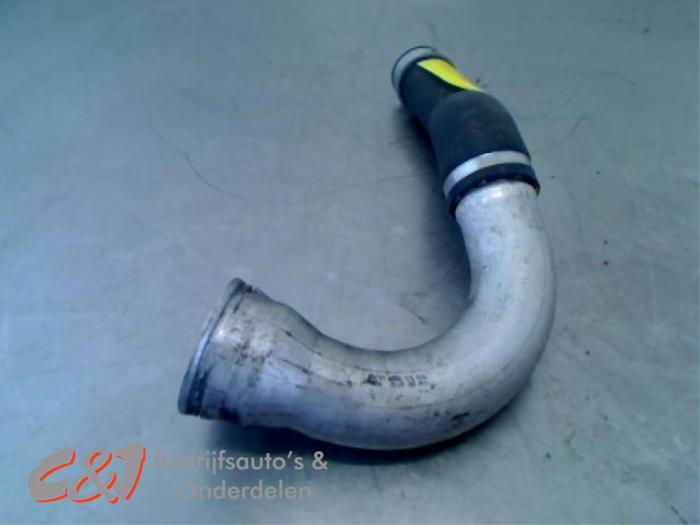 Gebrauchte Intercooler Rohr Volkswagen Transporter/Caravelle T5 2.5 TDi Preis € 10,50 Margenregelung angeboten von C&J Bedrijfsauto's & Onderdelen