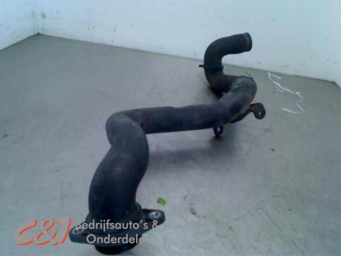 Gebrauchte Intercooler Rohr Fiat Fiorino (225) 1.3 D 16V Multijet Preis € 15,75 Margenregelung angeboten von C&J Bedrijfsauto's & Onderdelen