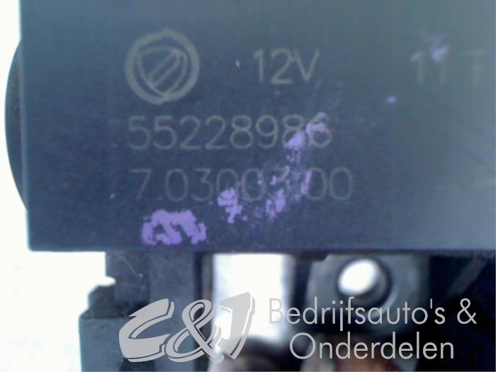 Turbodruckregler van een Fiat Fiorino (225) 1.3 D 16V Multijet 2011