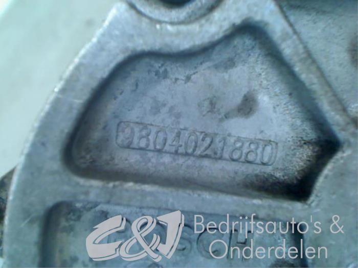 Bomba de vacío (diésel) de un Peugeot Partner Tepee (7A/B/C/D/E/F/G/J/P/S) 1.6 HDI 75 2010