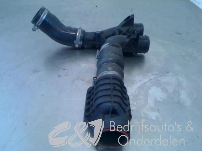 Intercooler tube from a Peugeot Partner Tepee (7A/B/C/D/E/F/G/J/P/S) 1.6 HDI 75 2010