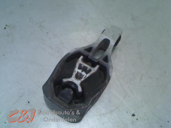 Used Engine mount Opel Combo Cargo 1.5 CDTI 75 Price € 10,50 Margin scheme offered by C&J Bedrijfsauto's & Onderdelen
