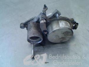 Usados Bomba de vacío (diésel) Peugeot Boxer (U9) 2.2 HDi 100 Euro 4 Precio € 47,25 Norma de margen ofrecido por C&J bedrijfsauto's & onderdelen