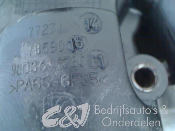 Thermostatgehäuse van een Fiat Scudo (270) 2.0 D Multijet 2014