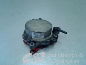 Used Vacuum pump (diesel) Peugeot Boxer (U9) 2.0 BlueHDi 110 Price € 47,25 Margin scheme offered by C&J bedrijfsauto's & onderdelen