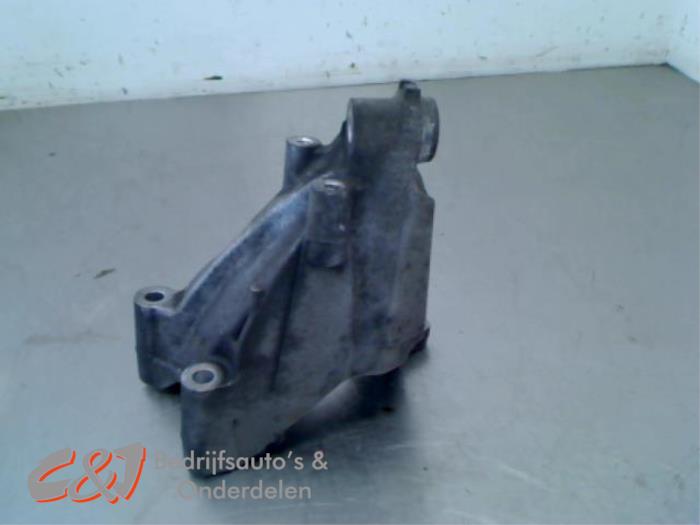 Used Engine mount Volkswagen Crafter 2.0 BiTDI Price € 15,75 Margin scheme offered by C&J Bedrijfsauto's & Onderdelen