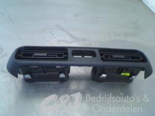 Used Dashboard vent Opel Combo Cargo 1.5 CDTI 75 Price € 63,00 Margin scheme offered by C&J bedrijfsauto's & onderdelen
