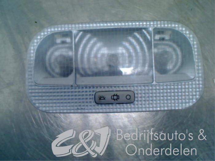 Innenbeleuchtung hinten van een Opel Combo Cargo 1.5 CDTI 75 2019