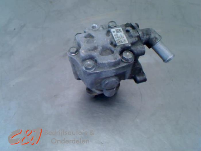 Usagé Pompe de direction Volkswagen Crafter 2.0 TDI Prix € 52,50 Règlement à la marge proposé par C&J Bedrijfsauto's & Onderdelen