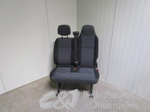 Usagé Banquette avant droit Opel Movano 2.3 CDTi 16V FWD Prix € 420,00 Règlement à la marge proposé par C&J bedrijfsauto's & onderdelen