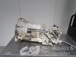 Używane Skrzynia biegów Volkswagen Crafter 2.0 TDI Cena € 444,68 Z VAT oferowane przez C&J bedrijfsauto's & onderdelen