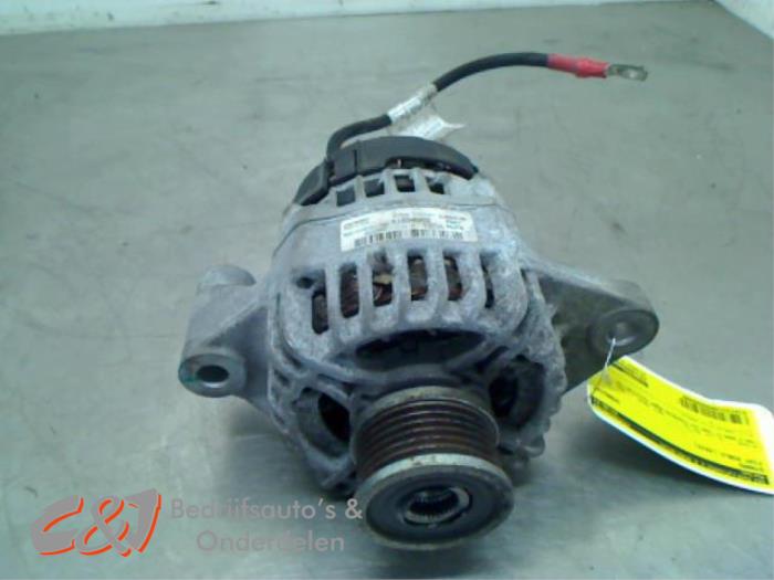 Usagé Dynamo Fiat Doblo Cargo (263) 1.6 D Multijet Prix € 26,25 Règlement à la marge proposé par C&J Bedrijfsauto's & Onderdelen