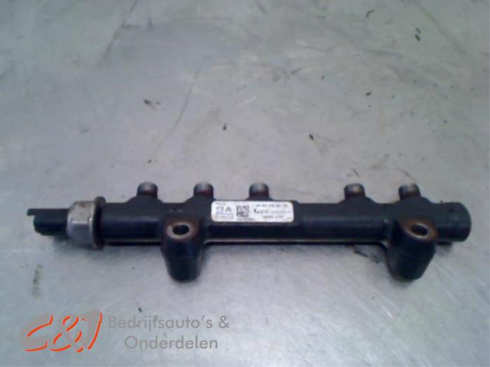 Usagé Système d'injection Citroen Berlingo 1.6 HDI 16V 75 Prix € 10,50 Règlement à la marge proposé par C&J Bedrijfsauto's & Onderdelen