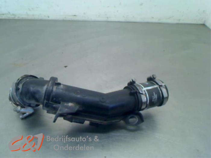 Gebrauchte Intercooler Schlauch Peugeot Expert (V1/VA/VB/VE/VF/VT/VY) 2.0 Blue HDi 120 16V Preis € 10,50 Margenregelung angeboten von C&J Bedrijfsauto's & Onderdelen
