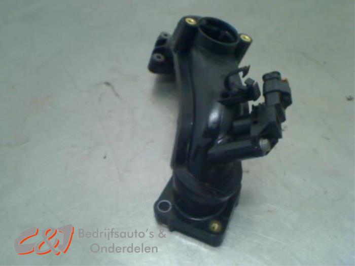 Gebrauchte AGR Rohr Peugeot Partner (GC/GF/GG/GJ/GK) 1.6 HDI 75 Phase 1 Preis € 10,50 Margenregelung angeboten von C&J Bedrijfsauto's & Onderdelen