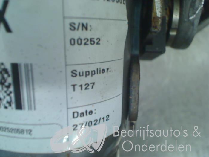 Boîtier colonne de direction d'un Fiat Doblo Cargo (263) 1.3 D Multijet 2012