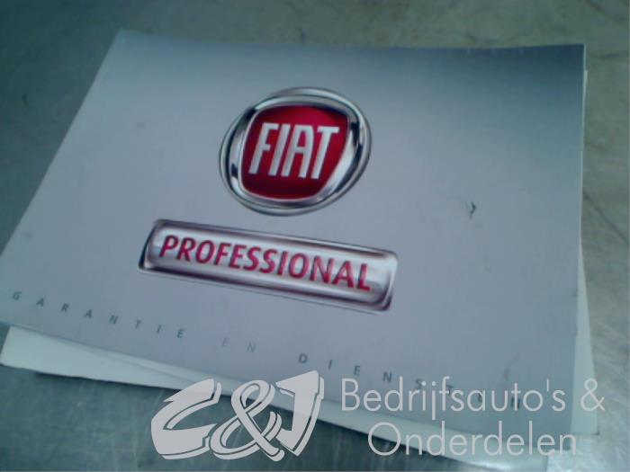 Livret d'instructions d'un Fiat Doblo Cargo (263) 1.3 D Multijet 2012