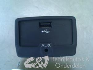 Used AUX / USB connection Peugeot Boxer (U9) 2.2 HDi 130 Euro 5 Price € 31,50 Margin scheme offered by C&J bedrijfsauto's & onderdelen