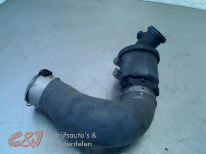 Gebrauchte Intercooler Rohr Mercedes Vito (639.6) 2.2 110 CDI 16V Euro 5 Preis € 10,50 Margenregelung angeboten von C&J Bedrijfsauto's & Onderdelen