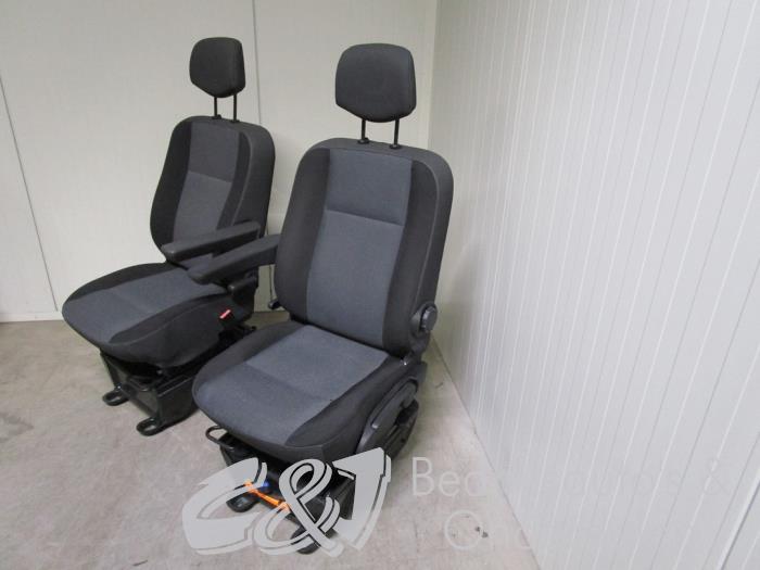 Sitzen L+R van een Renault Master IV (MA/MB/MC/MD/MH/MF/MG/MH) 2.3 dCi 16V 2011