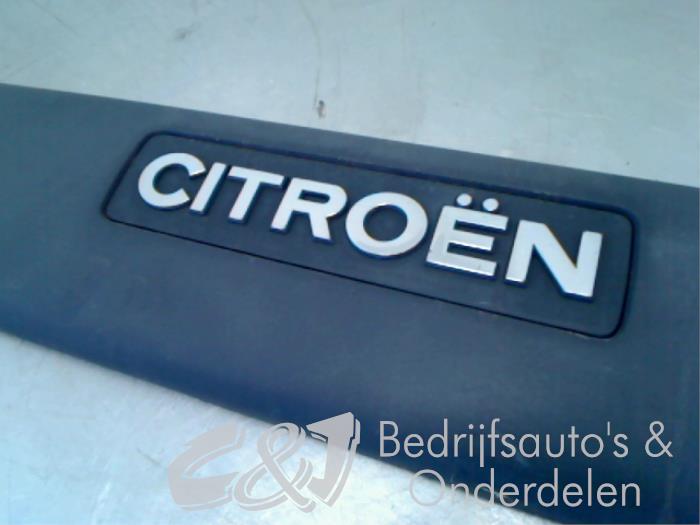 Embellecedor de un Citroën Berlingo 1.9 D 2006