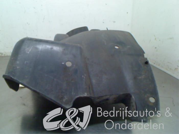 Wheel arch liner from a Renault Master IV (MA/MB/MC/MD/MH/MF/MG/MH) 2.3 dCi 16V 2012