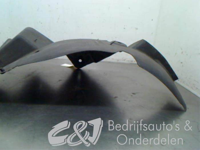 Wheel arch liner from a Renault Master IV (MA/MB/MC/MD/MH/MF/MG/MH) 2.3 dCi 16V 2012
