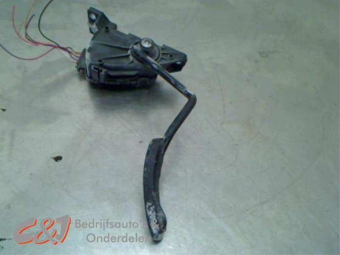 Accelerator pedal Opel Vivaro 2.0 CDTI 7700313060