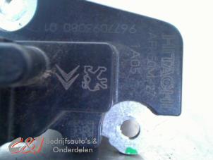 Luftmengenmesser van een Peugeot Partner (EA//EF/EN/EU) 1.5 BlueHDi 130 2021