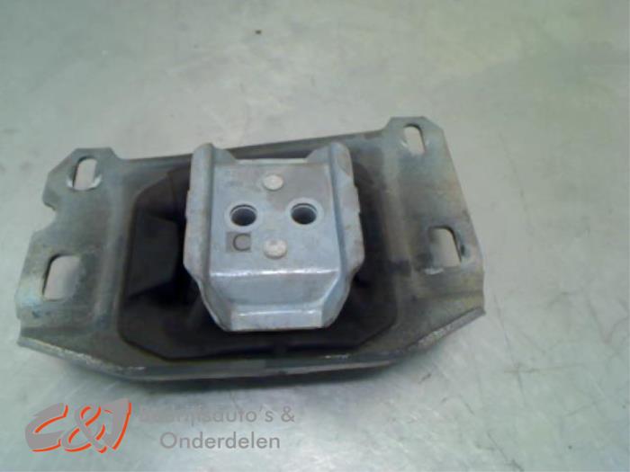 Used Engine mount Peugeot Partner (EA//EF/EN/EU) 1.5 BlueHDi 130 Price € 15,75 Margin scheme offered by C&J Bedrijfsauto's & Onderdelen