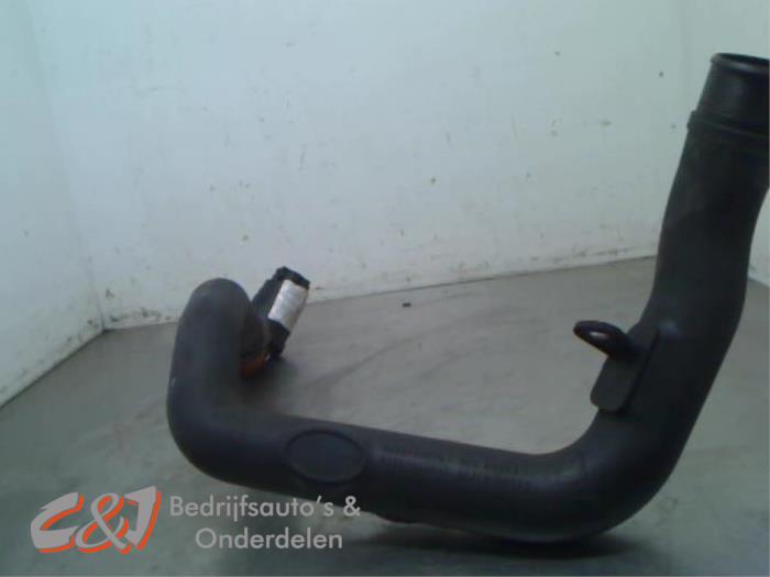 Gebrauchte Intercooler Rohr Renault Master III (MA/MB/MC/MD/MH/MF/MG/MH) 2.3 dCi 16V Preis € 52,50 Margenregelung angeboten von C&J Bedrijfsauto's & Onderdelen