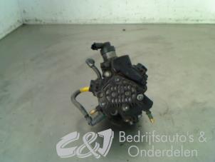 Used Mechanical fuel pump Renault Master IV (MA/MB/MC/MD/MH/MF/MG/MH) 2.3 dCi 16V Price € 105,00 Margin scheme offered by C&J bedrijfsauto's & onderdelen