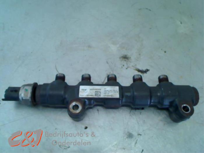 Usagé Système d'injection Citroen Berlingo 1.6 HDI 16V 75 Prix € 10,50 Règlement à la marge proposé par C&J Bedrijfsauto's & Onderdelen
