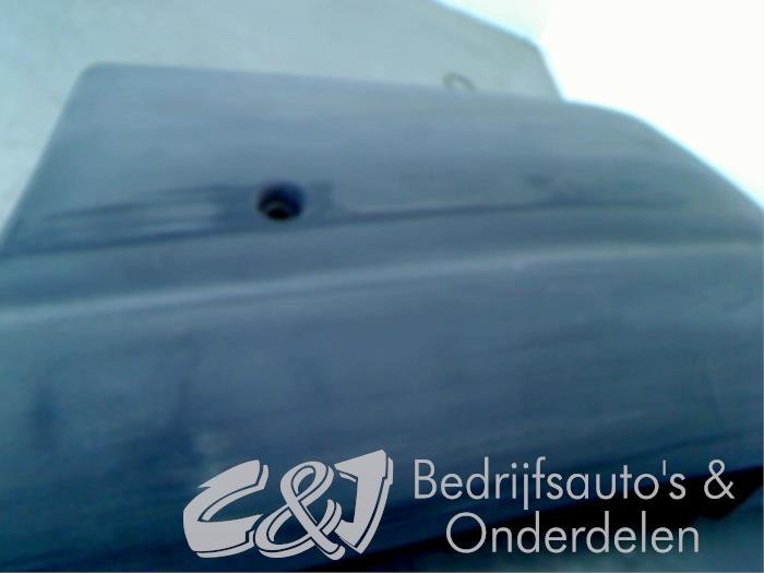 Naroznik zderzaka prawy tyl z Renault Master III (ED/HD/UD) 2.5 dCi 150 FAP 2009
