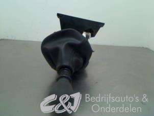 Used Gear-change mechanism Opel Vivaro 1.6 CDTI 90 Price € 52,50 Margin scheme offered by C&J bedrijfsauto's & onderdelen