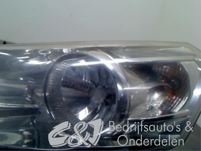 Headlight, left from a Peugeot Expert (G9) 1.6 HDi 90 2007