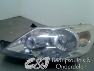 Used Headlight, left Peugeot Expert (G9) 1.6 HDi 90 Price € 68,25 Margin scheme offered by C&J bedrijfsauto's & onderdelen