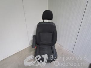 Gebrauchte Sitz links Renault Trafic (1FL/2FL/3FL/4FL) 1.6 dCi 95 Preis € 367,50 Margenregelung angeboten von C&J bedrijfsauto's & onderdelen